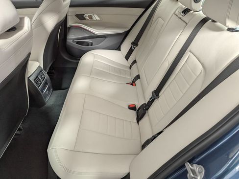 Used 2025 BMW 330i xDrive Sedan w/ M Sport Package image 43