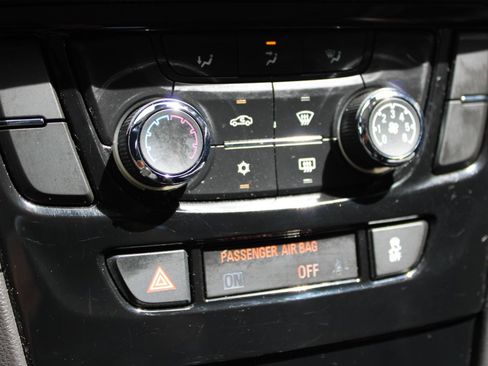 Used 2019 Buick Encore Sport Touring FWD image 30