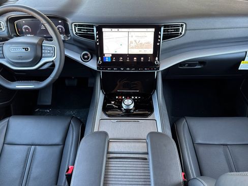 New 2025 Jeep Wagoneer Series II image 12