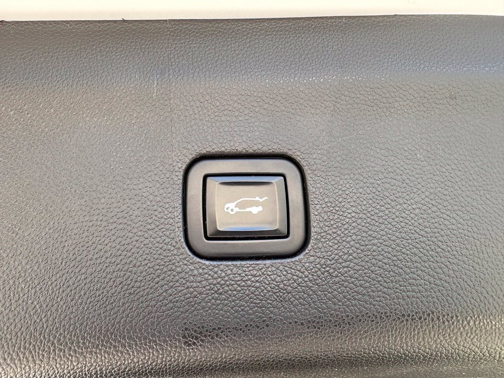 Used 2021 Buick Enclave Essence FWD image 46