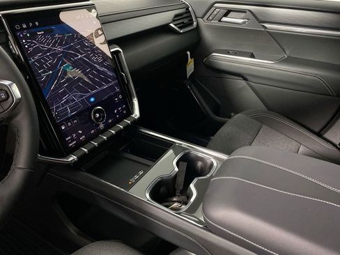 Used 2026 GMC Acadia Elevation w/ Black Edition image 21