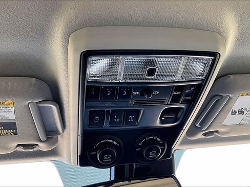 Used 2024 Toyota 4Runner TRD Off-Road Premium w/ Off Road Premium Plus Package image 31