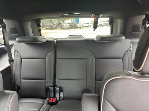 Used 2026 GMC Yukon Elevation w/ Elevation Premium Package AWD/4WD image 18