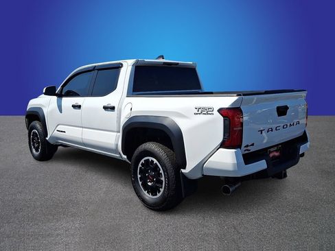 Used 2025 Toyota Tacoma TRD Off-Road AWD/4WD image 6