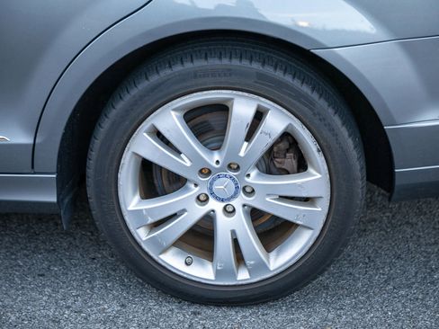 Used 2009 Mercedes-Benz C 300 Sedan image 12