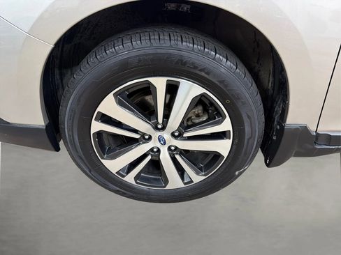 Used 2018 Subaru Outback 2.5i Limited image 15