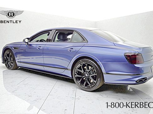 Used 2023 Bentley Flying Spur V8 image 8