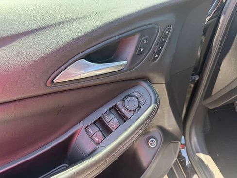 Used 2021 Buick Encore GX Essence w/ Sport Touring Package FWD image 13