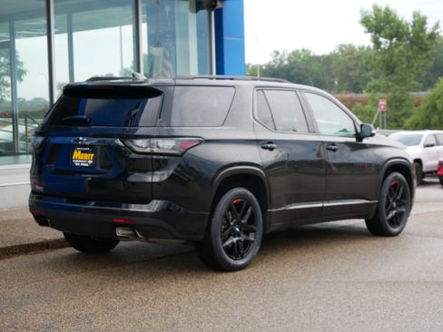 Certified 2021 Chevrolet Traverse Premier w/ Redline Edition image 3