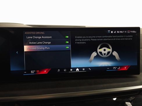 Used 2026 BMW X7 xDrive40i image 25