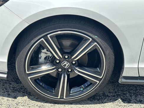 Used 2023 Honda Accord Sport image 12