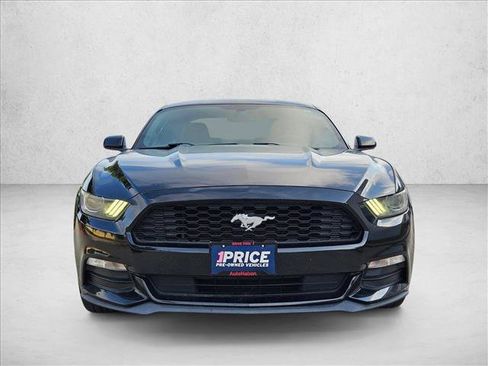 Used 2017 Ford Mustang Coupe RWD image 2