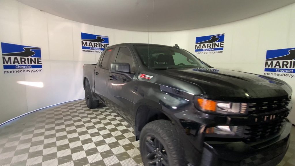 Used 2019 Chevrolet Silverado 1500 Custom Trail Boss w/ Custom Convenience Package AWD/4WD image 4