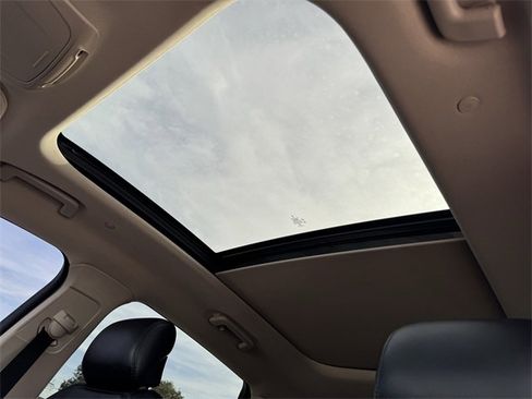 Used 2022 Lincoln Nautilus Reserve w/ Equipment Group 201A image 32