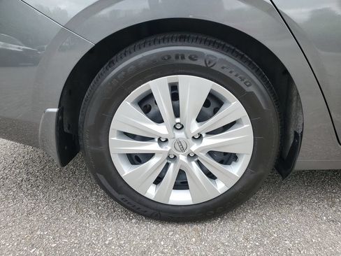 Certified 2025 Nissan Sentra S FWD image 5