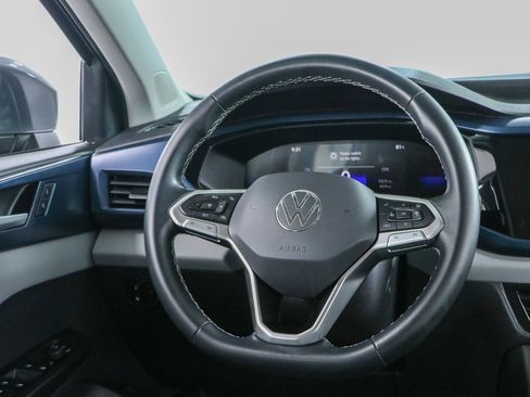 Used 2023 Volkswagen Taos SE FWD image 12