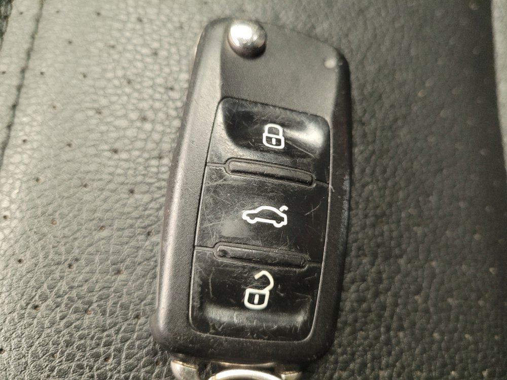 Used 2016 Volkswagen Jetta SEL FWD image 32