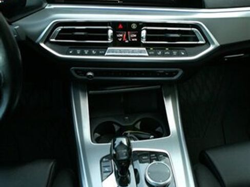 Used 2019 BMW X5 xDrive40i w/ Premium Package 2 AWD/4WD image 24