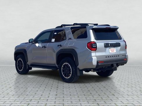 Certified 2025 Toyota 4Runner TRD Off-Road Premium AWD/4WD image 2