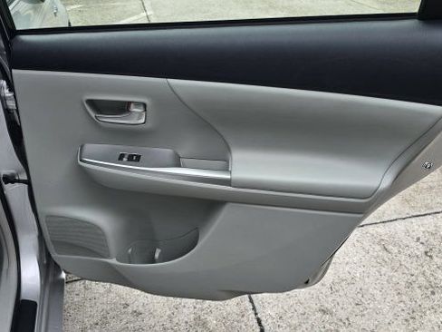 Used 2012 Toyota Prius V Five FWD image 30