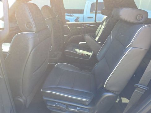 Used 2023 Cadillac Escalade Sport AWD/4WD image 20