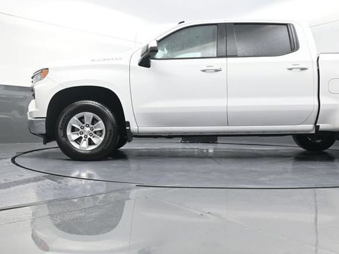 Used 2026 Chevrolet Silverado 1500 LT AWD/4WD image 34