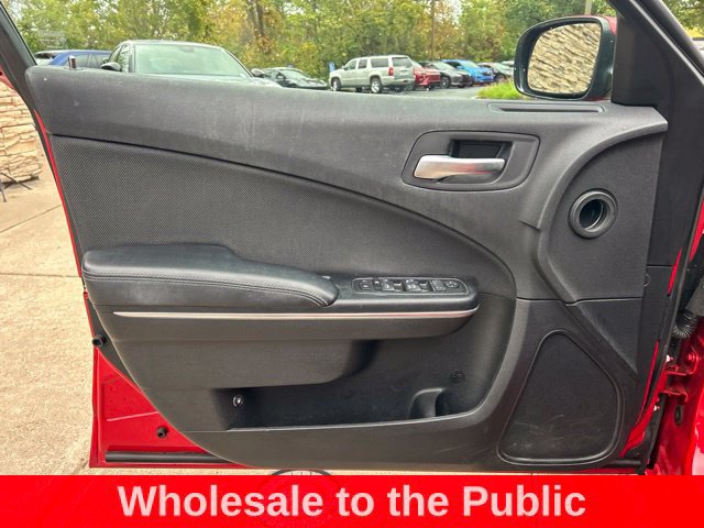 Used 2015 Dodge Charger SE w/ Power Sunroof Group AWD/4WD image 14
