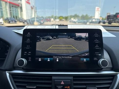 Used 2020 Honda Accord EX image 28