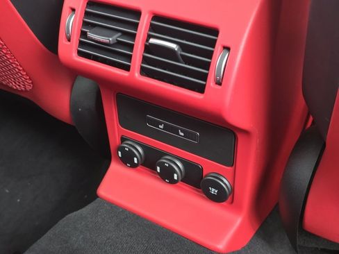 Used 2020 Jaguar F-PACE SVR image 35