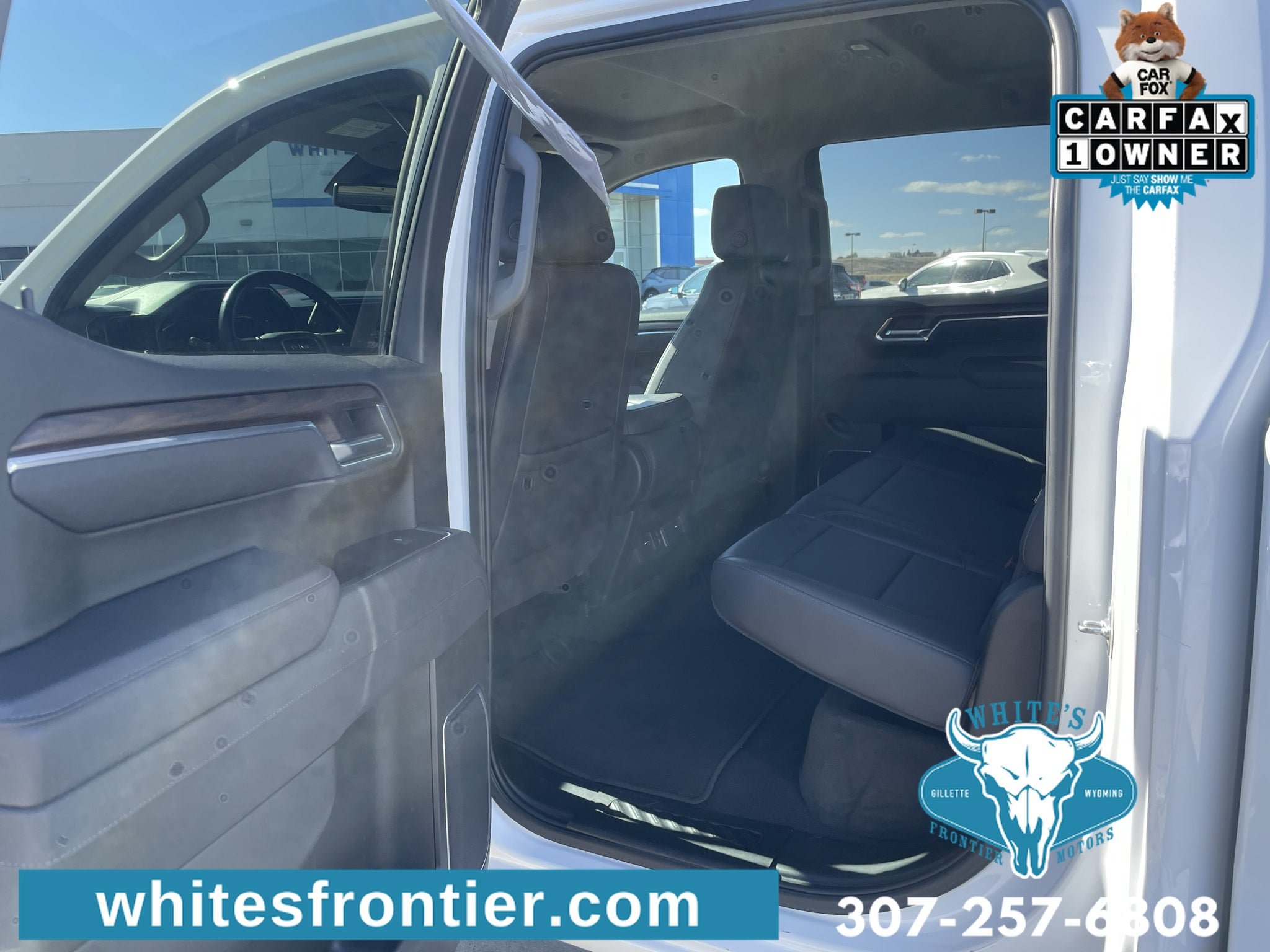 Used 2025 GMC Sierra 1500 SLT AWD/4WD image 9