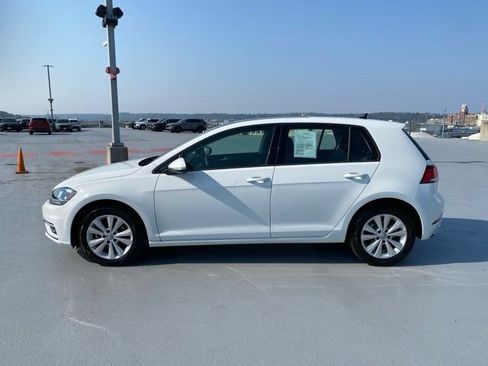 Used 2021 Volkswagen Golf 4-Door FWD image 5