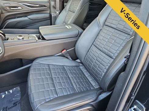 Used 2024 Cadillac Escalade V w/ LPO, ONYX Package AWD/4WD image 15