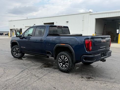 Used 2021 GMC Sierra 2500 AT4 w/ AT4 Premium Plus Package image 3
