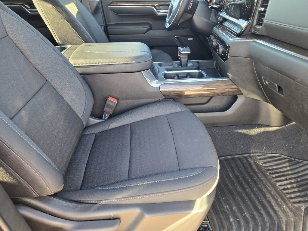 Used 2024 Chevrolet Silverado 1500 RST w/ Convenience Package II AWD/4WD image 8