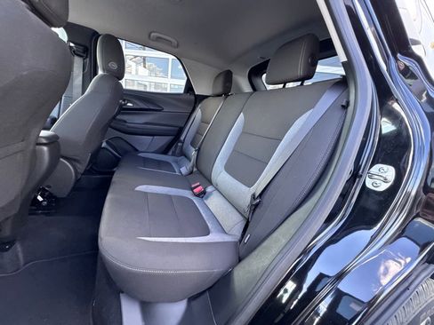 Used 2025 Chevrolet TrailBlazer LT AWD/4WD image 29