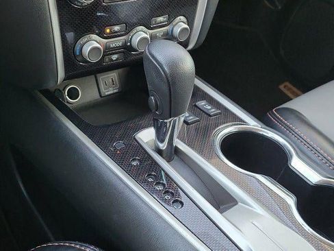 Used 2020 Nissan Pathfinder SL image 29