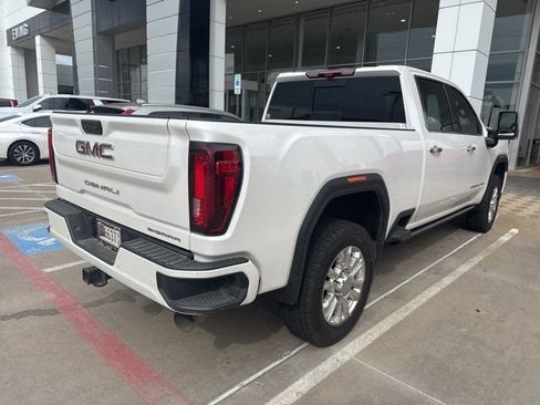 Used 2023 GMC Sierra 2500 Denali w/ Denali Ultimate Package AWD/4WD image 3