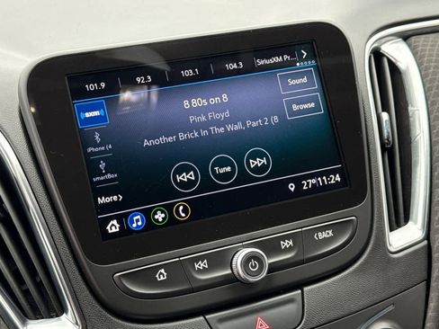 Used 2019 Chevrolet Malibu LT image 17