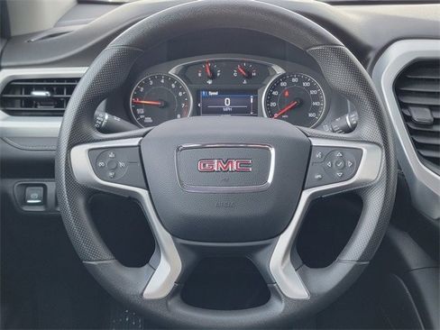 Used 2021 GMC Acadia SLE image 33