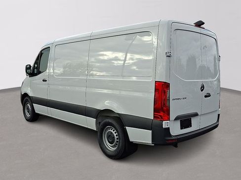 Used 2026 Mercedes-Benz Sprinter 2500 image 6
