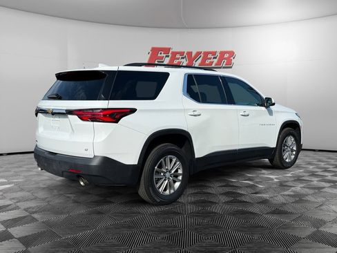 Used 2023 Chevrolet Traverse LT FWD image 5