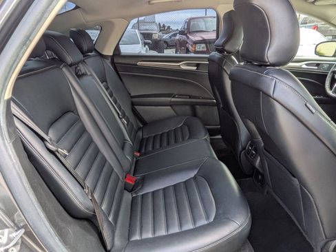 Used 2019 Ford Fusion SEL FWD image 19