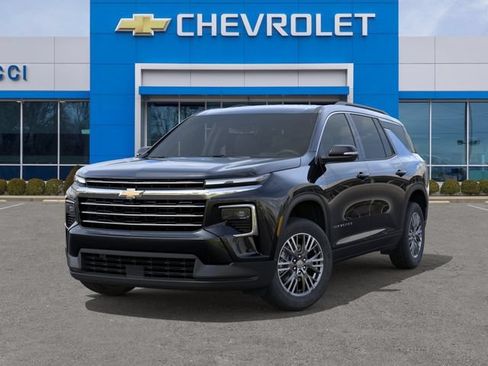 New 2027 Chevrolet Traverse LT FWD image 6