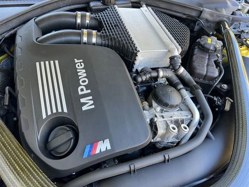Used 2018 BMW M3 image 42