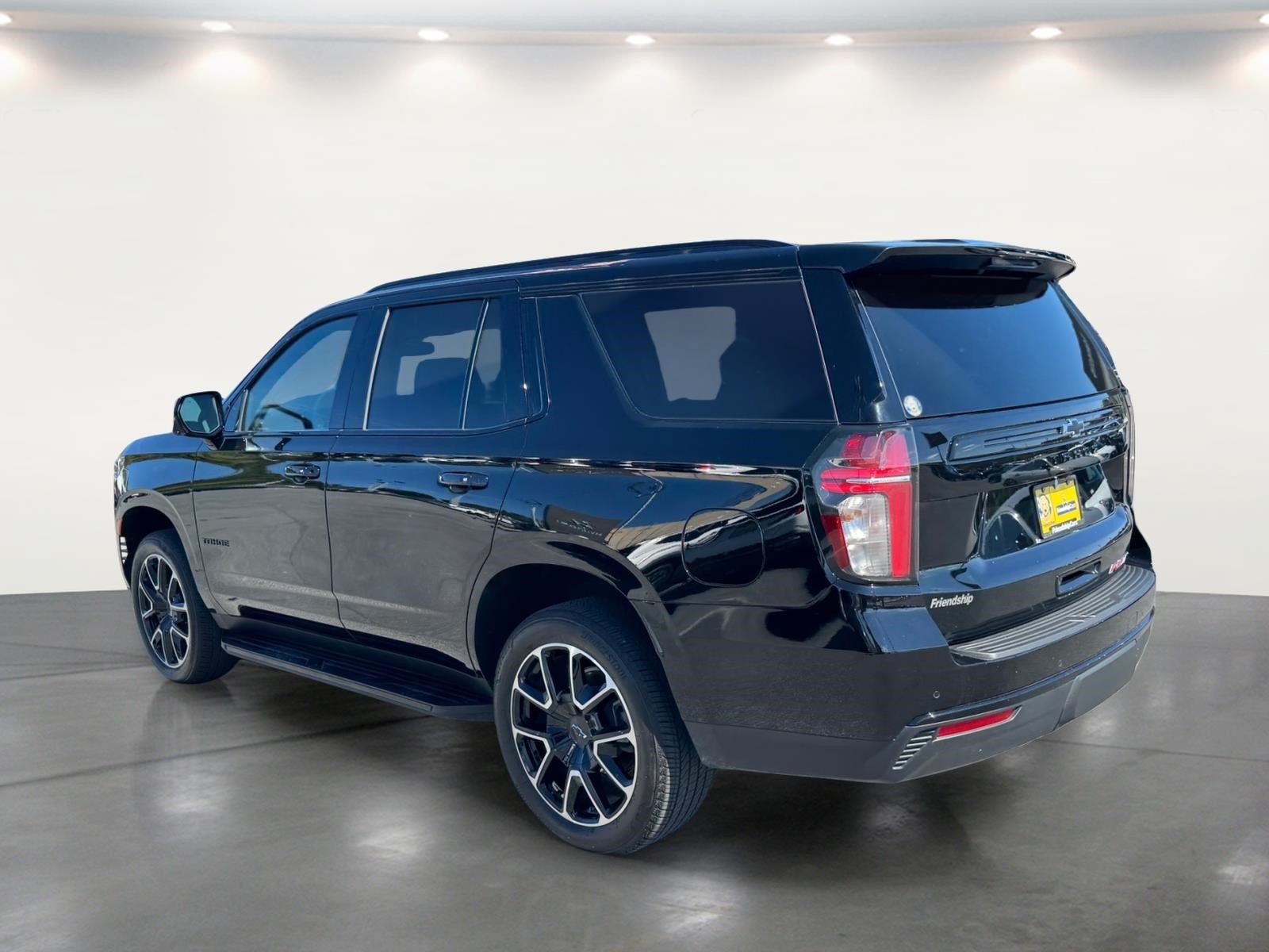 Used 2024 Chevrolet Tahoe RST w/ Luxury Package AWD/4WD image 4