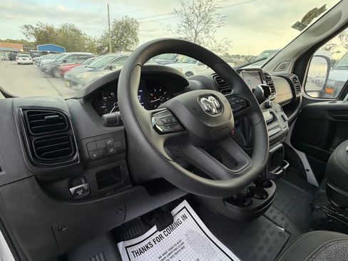 Used 2024 RAM ProMaster 2500 w/ Convenience Group image 12
