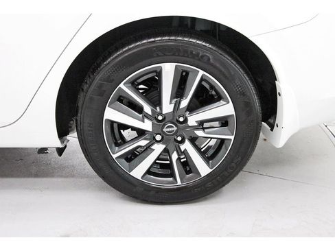 Used 2025 Nissan Versa SV w/ Trunk Package FWD image 6
