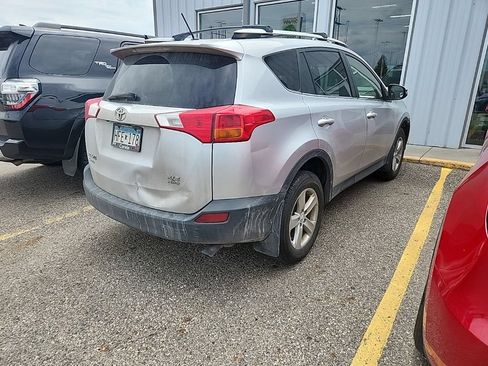 Used 2013 Toyota RAV4 XLE AWD/4WD image 7