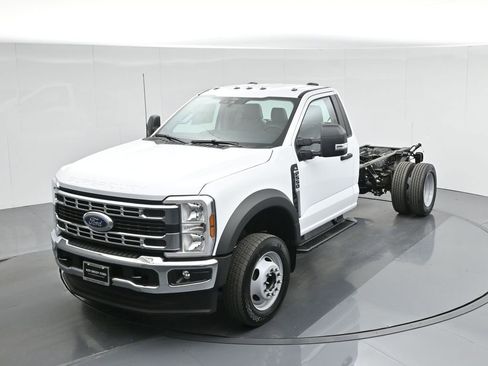 New 2025 Ford F550 2WD Regular Cab Super Duty image 29