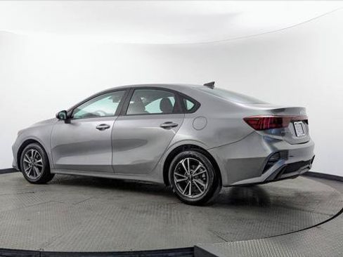 Used 2024 Kia Forte LXS FWD image 6